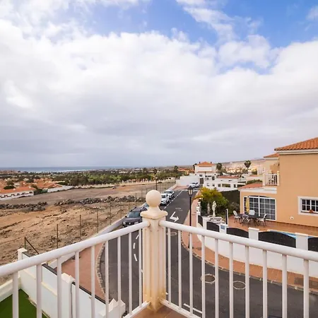 El Olivar Maxorata Holiday home